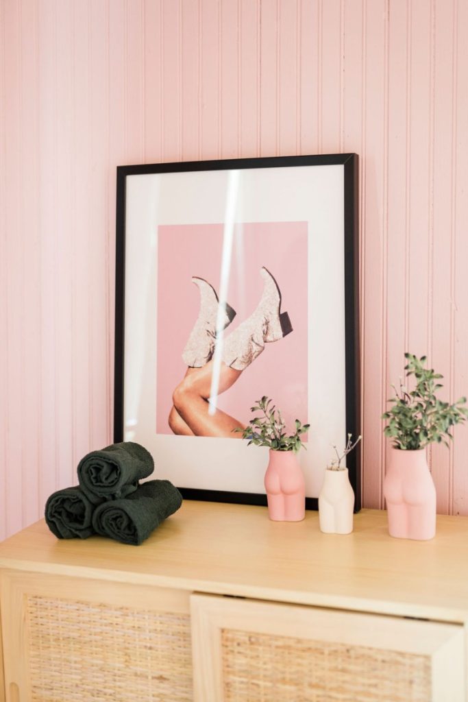 Bathroom Decor with towels and plants